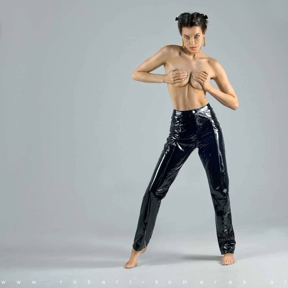 D05-13-Bianca-Cool-Contrasts-6168