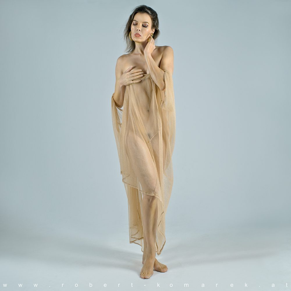 BackToFashion 01 -Bianca-Cool-Contrasts-6515